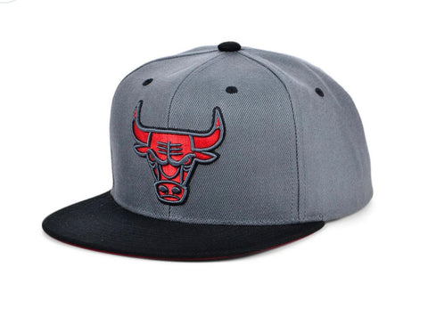 Chicago Bulls Mitchell & Ness Hardwood Classics Reload Snapback Hat - Gray/Black